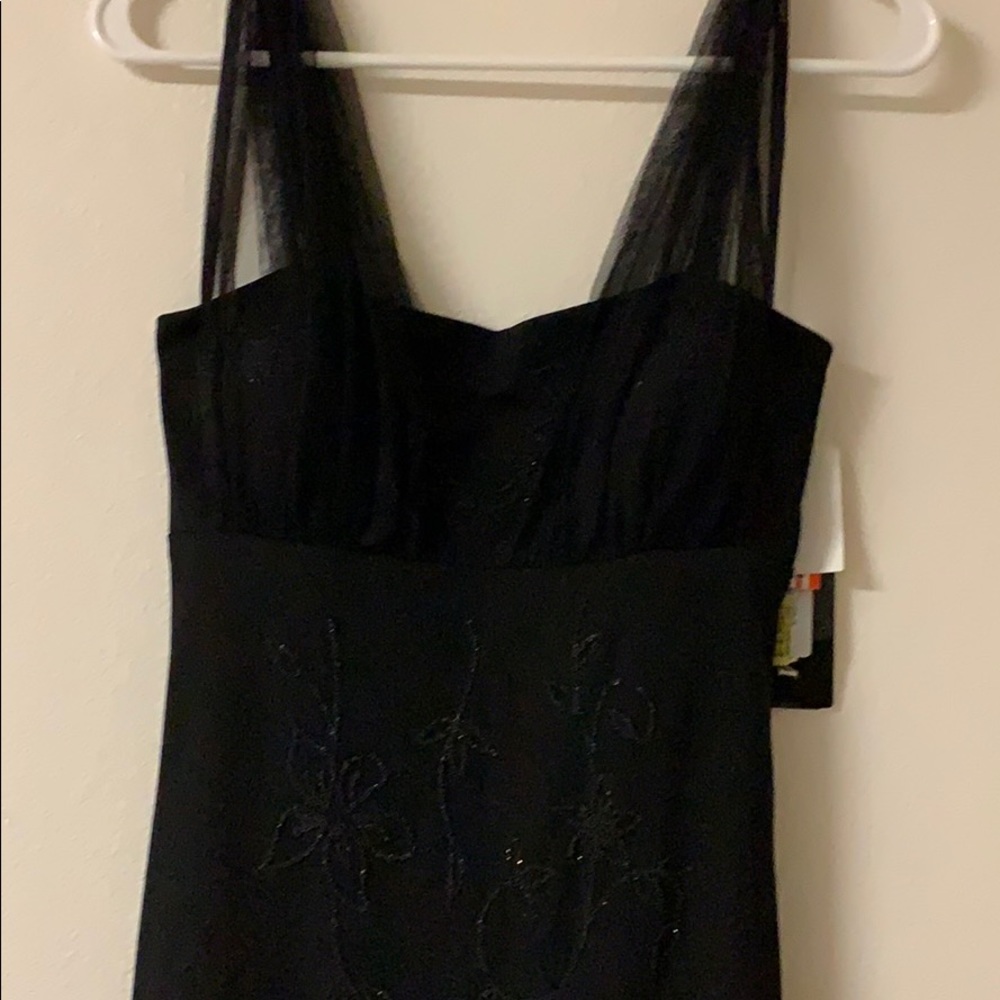 Glamours black sleek dress